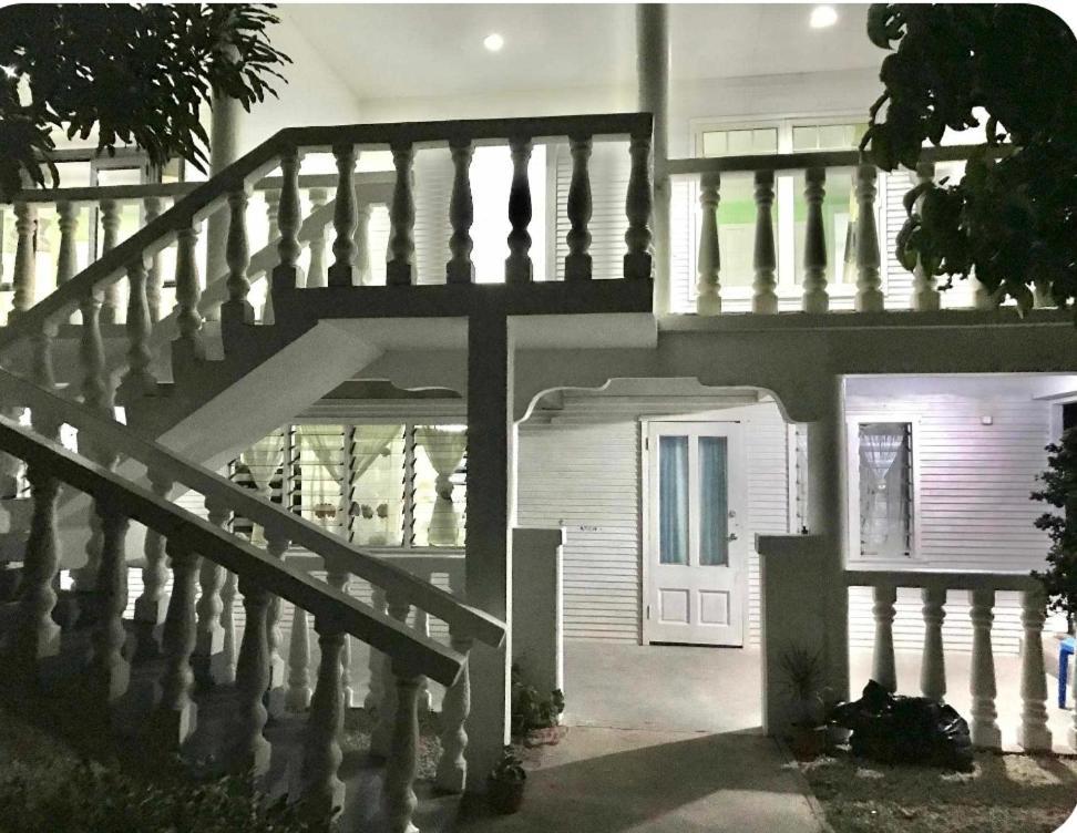 The Lighthouse Studio Appartments Nuku'alofa Eksteriør billede
